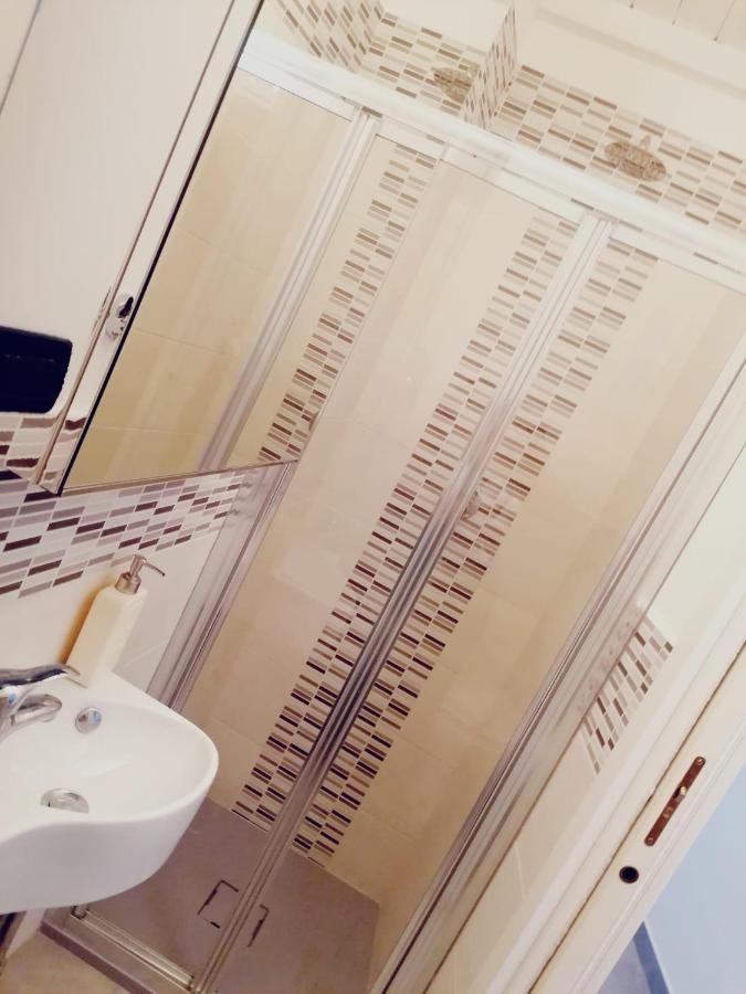 A Due Passi Dal Massimo Apartment Palermo Luaran gambar